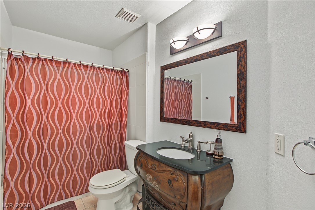 1441 Linnbaker Lane 103 Las Vegas NV 89110