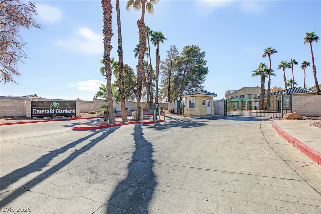 1441 Linnbaker Lane 103 Las Vegas NV 89110