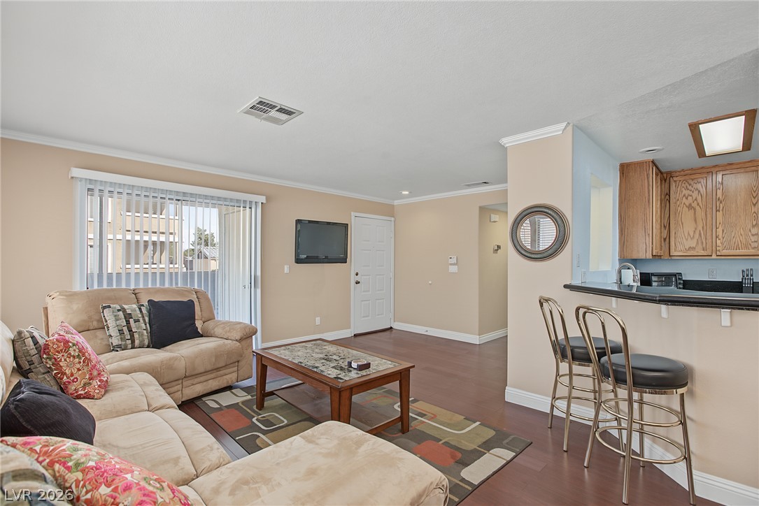 1441 Linnbaker Lane 103 Las Vegas NV 89110