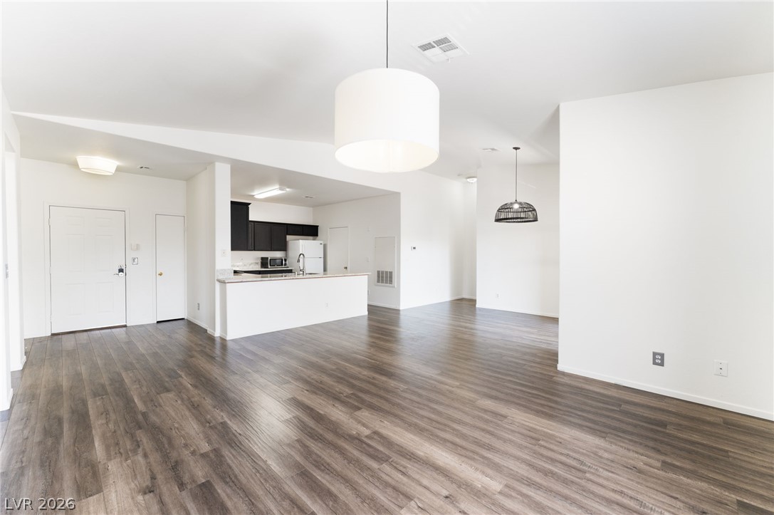 909 Domnus Lane 203 Las Vegas NV 89144