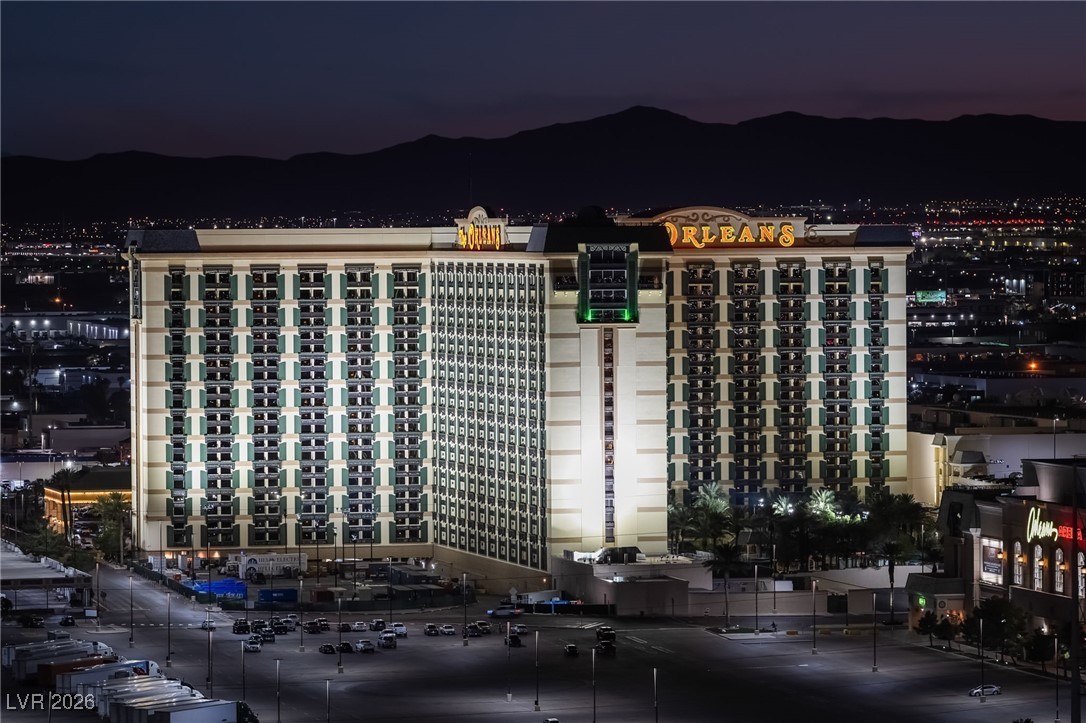 4381 West Flamingo Road 25322 Las Vegas NV 89103