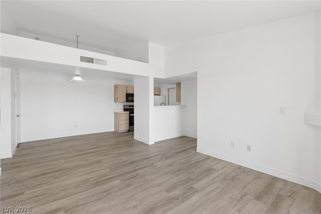 7885 West Flamingo Road 2152 Las Vegas NV 89147