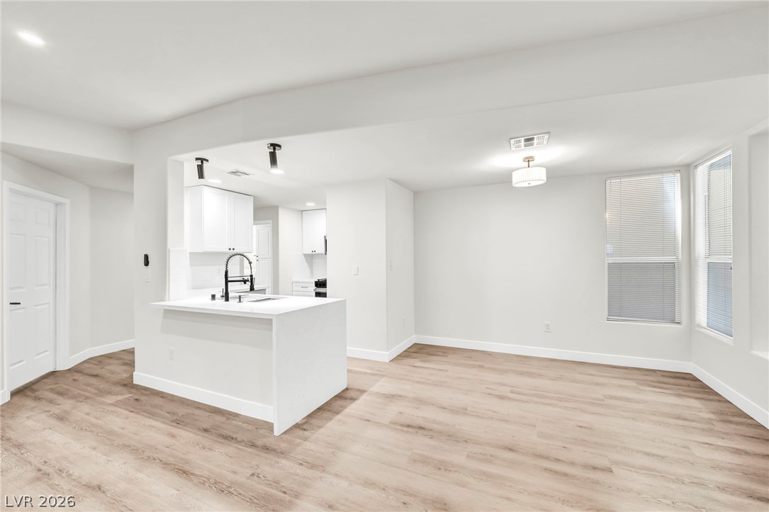 1708 Sky Of Red Drive 104 Las Vegas NV 89128