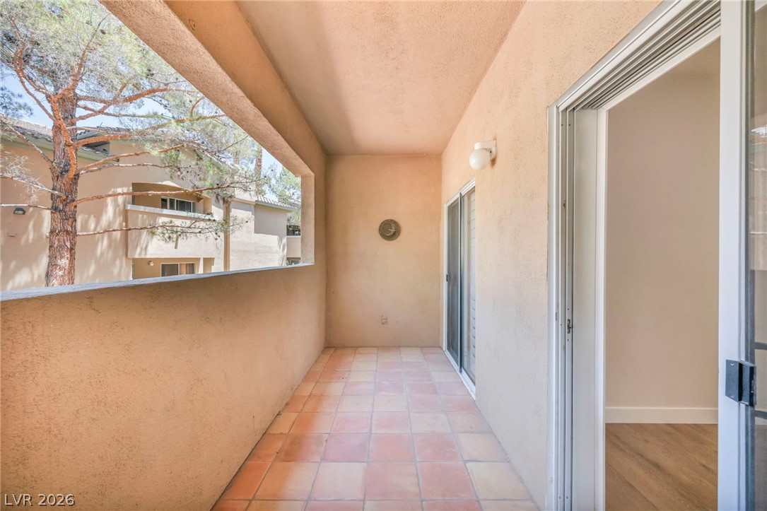 1708 Sky Of Red Drive 104 Las Vegas NV 89128