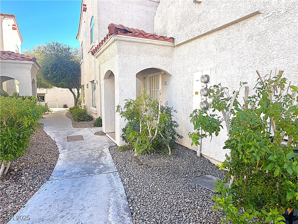 1620 Davilla Street 203 Las Vegas NV 89146