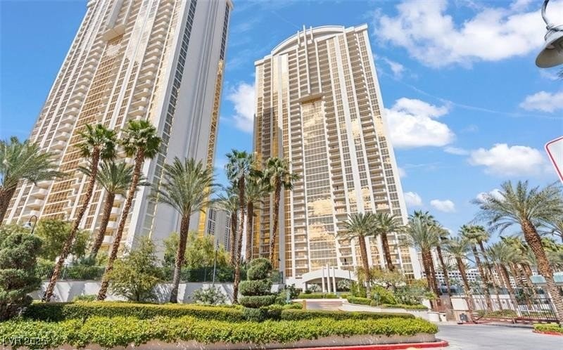 125 East Harmon Avenue 1905 Las Vegas NV 89109