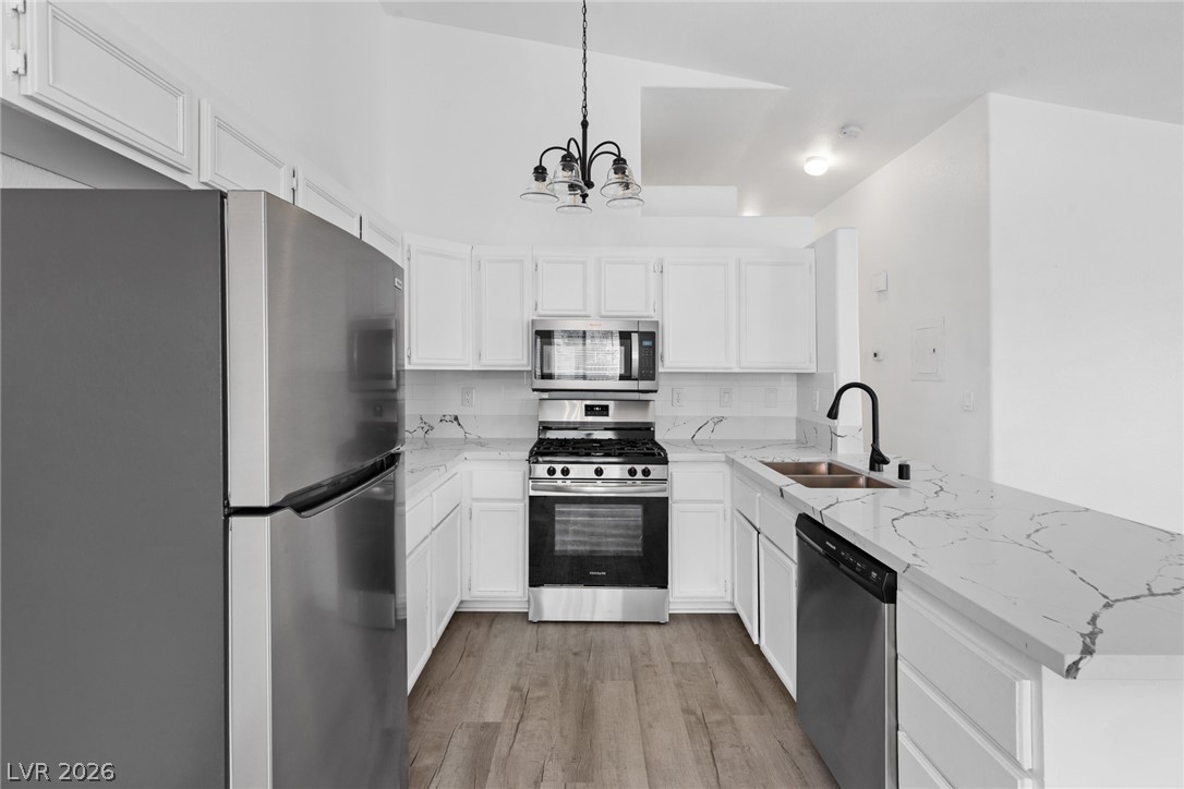 2110 Los Feliz Street 2015 Las Vegas NV 89156