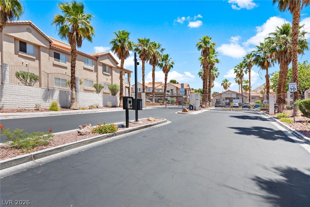 2110 Los Feliz Street 2015 Las Vegas NV 89156