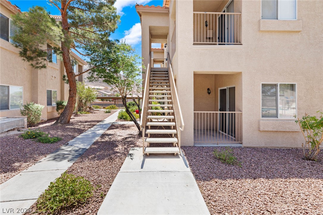 2110 Los Feliz Street 2015 Las Vegas NV 89156