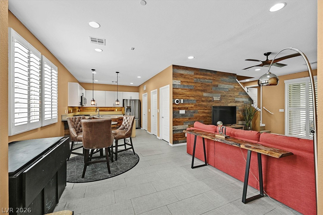 11257 Rainbow Peak Avenue 209 Las Vegas NV 89135