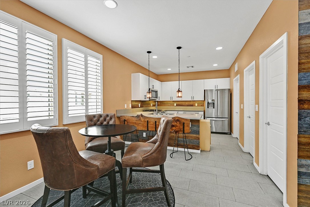 11257 Rainbow Peak Avenue 209 Las Vegas NV 89135