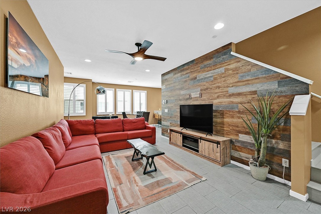 11257 Rainbow Peak Avenue 209 Las Vegas NV 89135