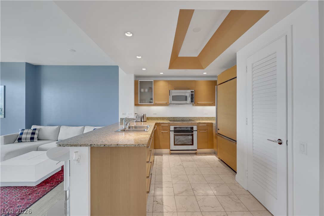 322 Karen Avenue 1604 Las Vegas NV 89109