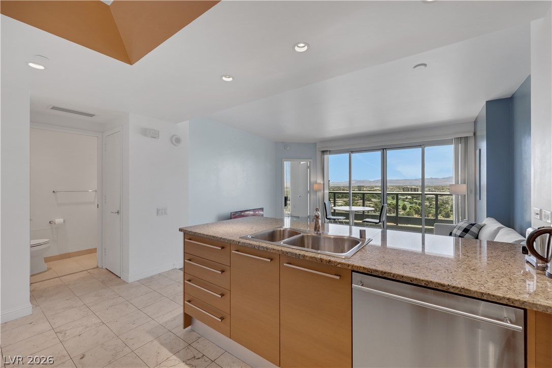 322 Karen Avenue 1604 Las Vegas NV 89109