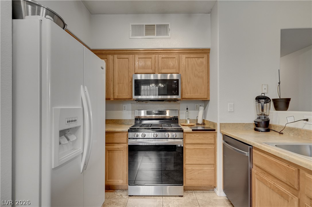 50 Aura De Blanco Street 11104 Henderson NV 89074