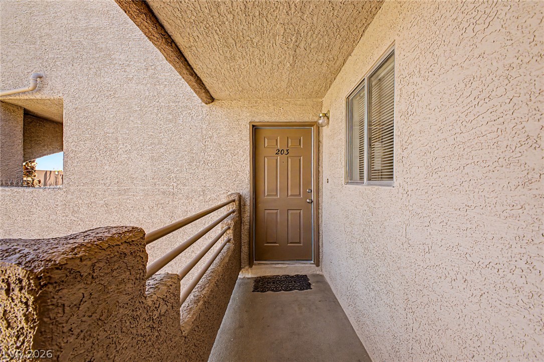 6873 Tamarus Street 203 Las Vegas NV 89119