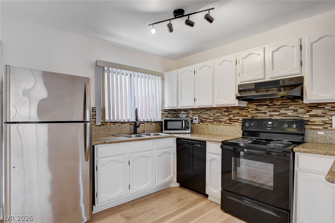 5198 Garden Lane D Las Vegas NV 89119