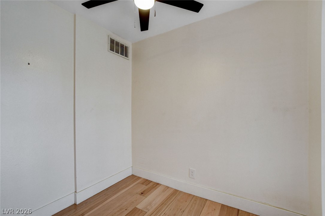 5198 Garden Lane D Las Vegas NV 89119
