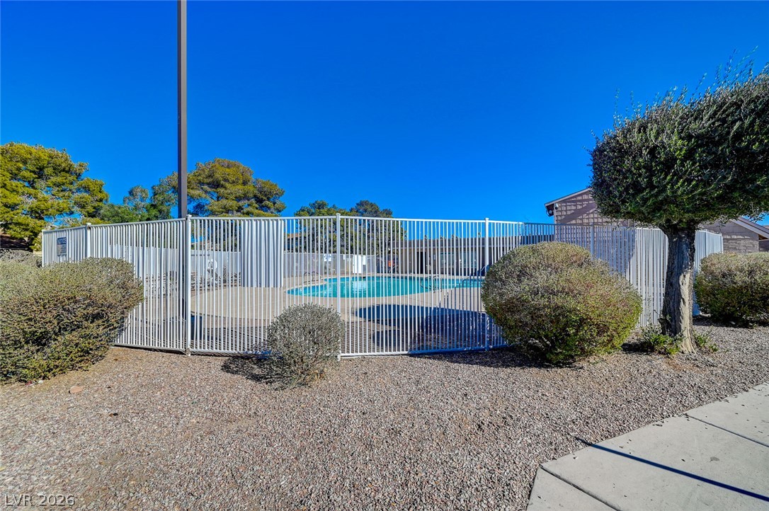 5198 Garden Lane D Las Vegas NV 89119
