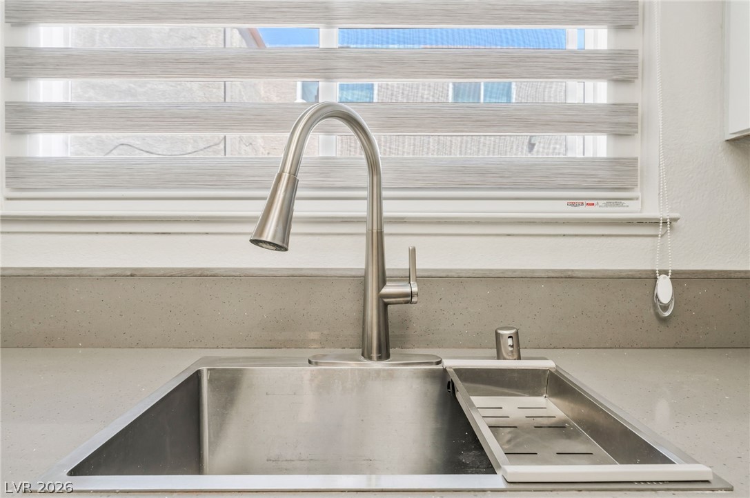 579 Roxella Lane B Las Vegas NV 89110
