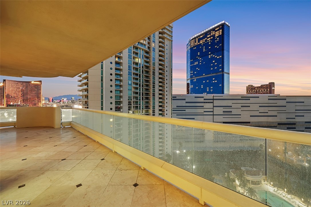 2857 Paradise Road 2006 Las Vegas NV 89109