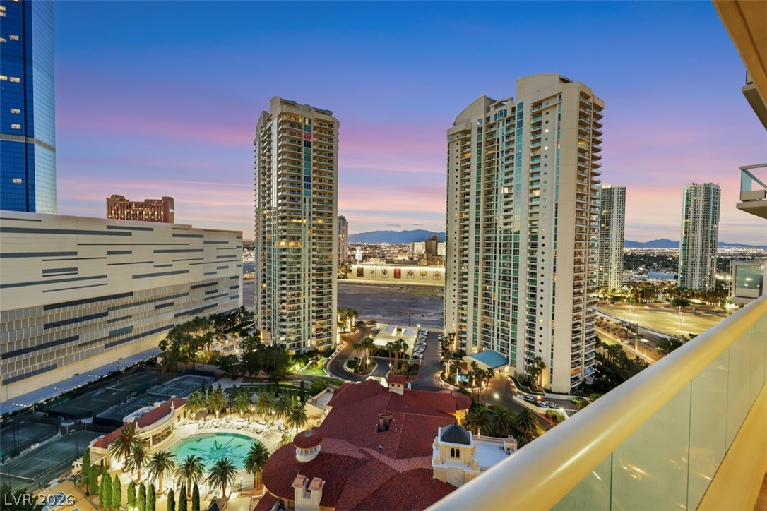 2857 Paradise Road 2006 Las Vegas NV 89109