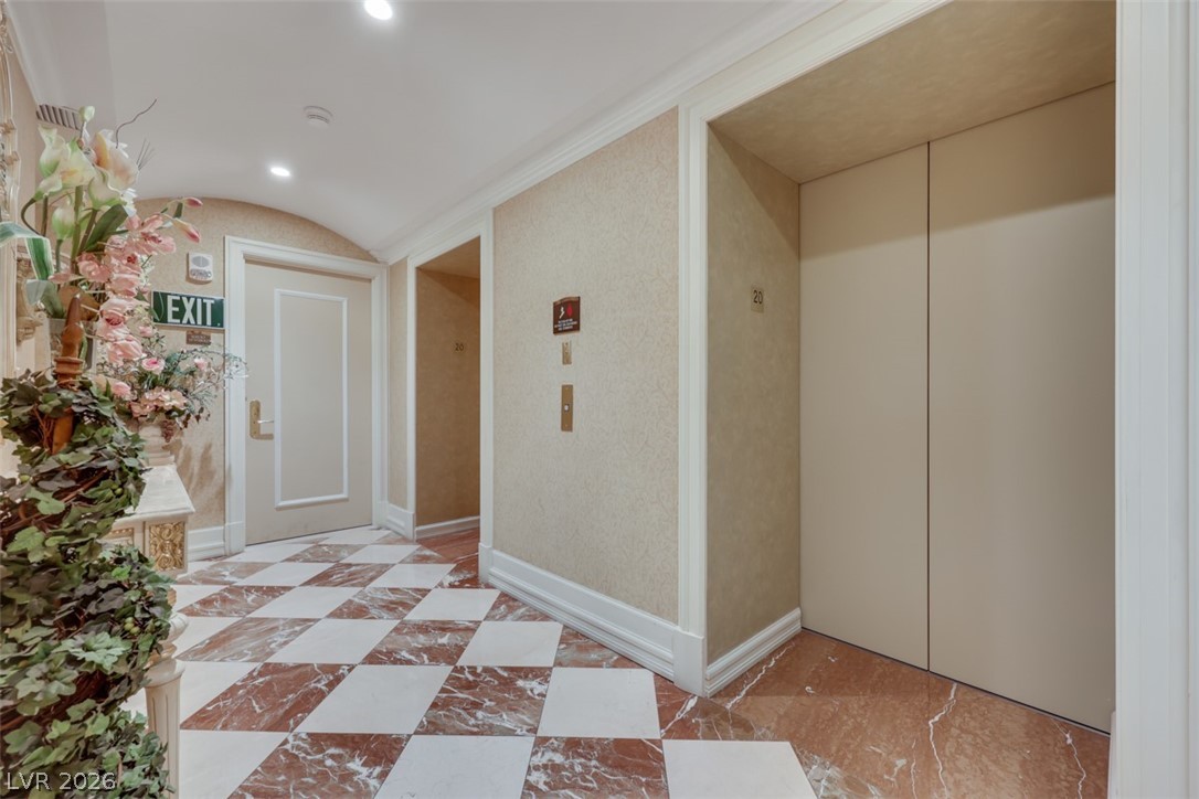 2857 Paradise Road 2006 Las Vegas NV 89109