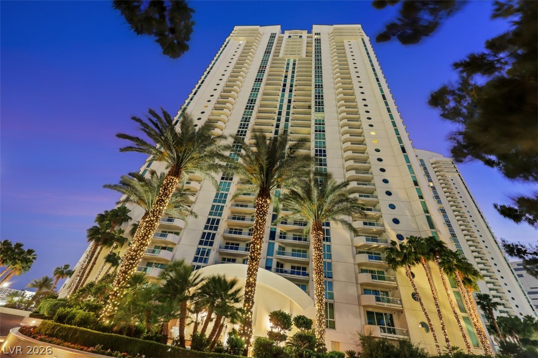 2857 Paradise Road 2006 Las Vegas NV 89109