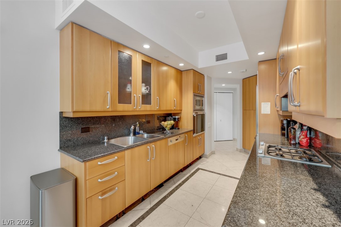 2857 Paradise Road 2006 Las Vegas NV 89109