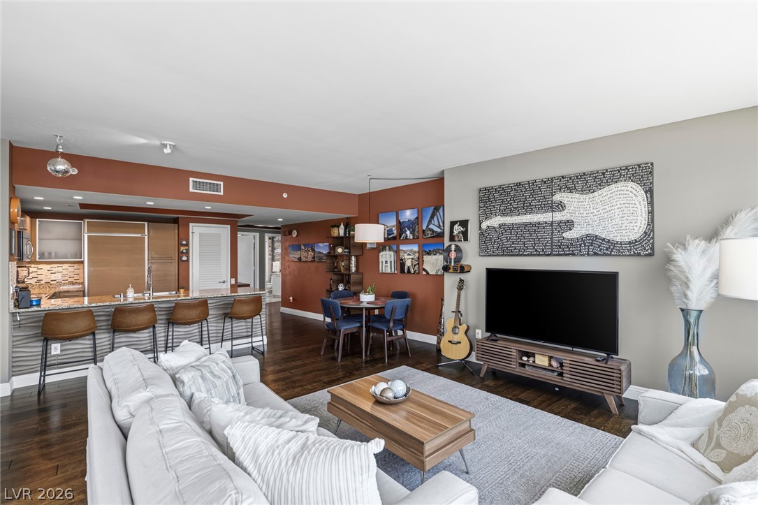 222 Karen Avenue 2701 Las Vegas NV 89109