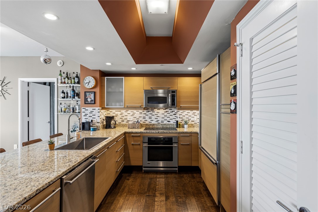 222 Karen Avenue 2701 Las Vegas NV 89109