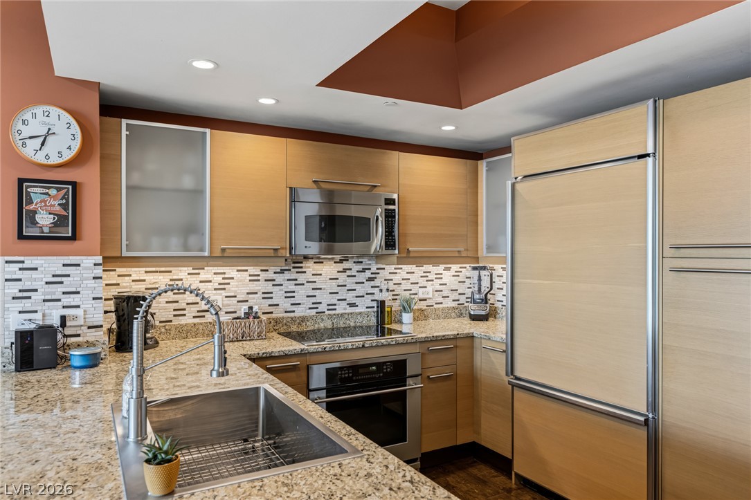 222 Karen Avenue 2701 Las Vegas NV 89109