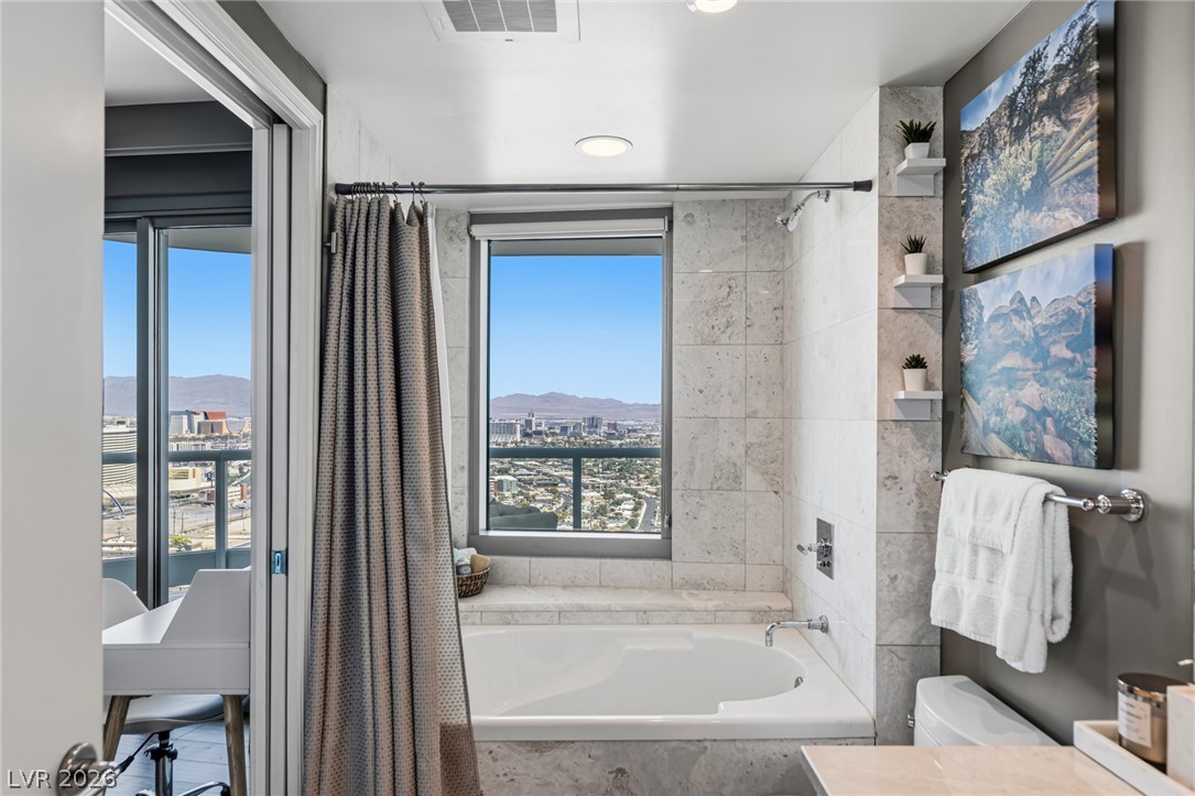 222 Karen Avenue 2701 Las Vegas NV 89109