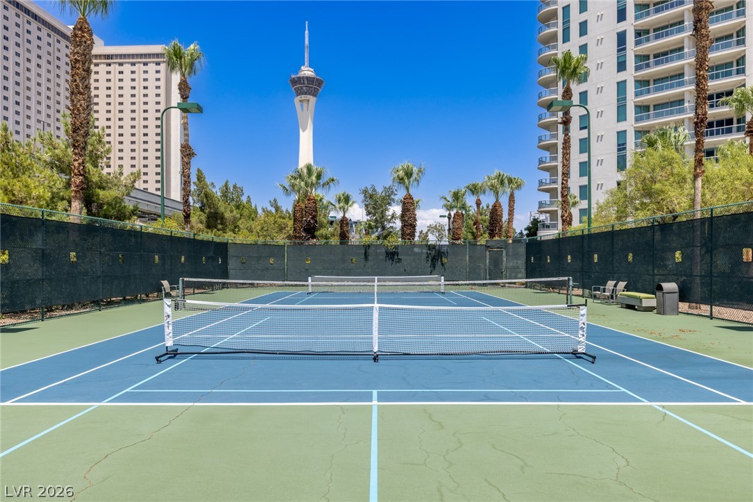 222 Karen Avenue 2701 Las Vegas NV 89109