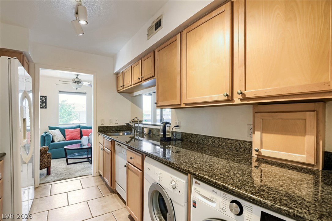 2843 Geary Place 3108 Las Vegas NV 89109