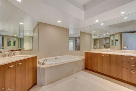 2777 Paradise Road 1805 Las Vegas NV 89109