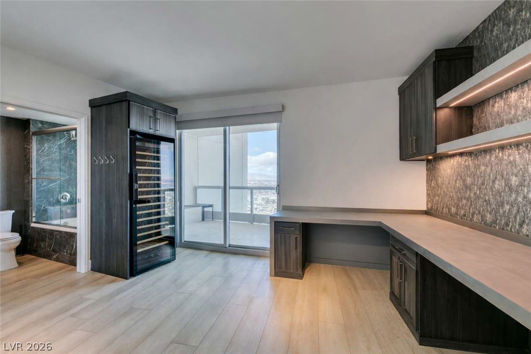 322 Karen Avenue 3902 Las Vegas NV 89109