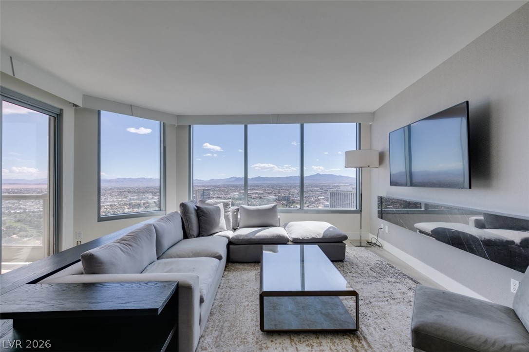 322 Karen Avenue 3902 Las Vegas NV 89109
