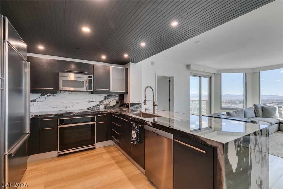 322 Karen Avenue 3902 Las Vegas NV 89109