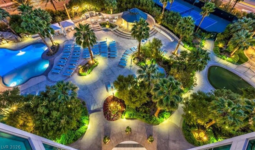 322 Karen Avenue 3902 Las Vegas NV 89109