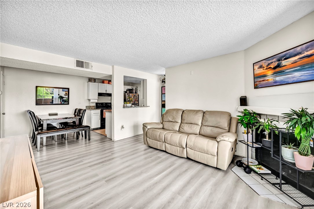 231 West Mission Newport Lane 208 Las Vegas NV 89107