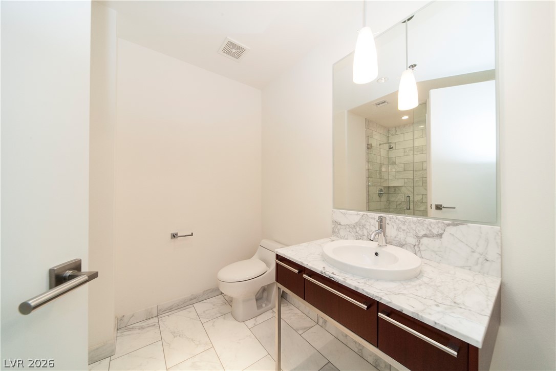 4471 Dean Martin Drive 4002 Las Vegas NV 89103
