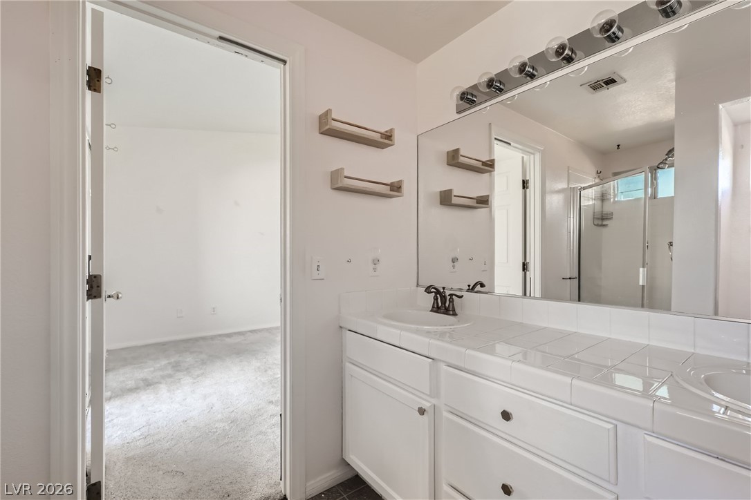 520 Arrowhead Trail 1424 Henderson NV 89015
