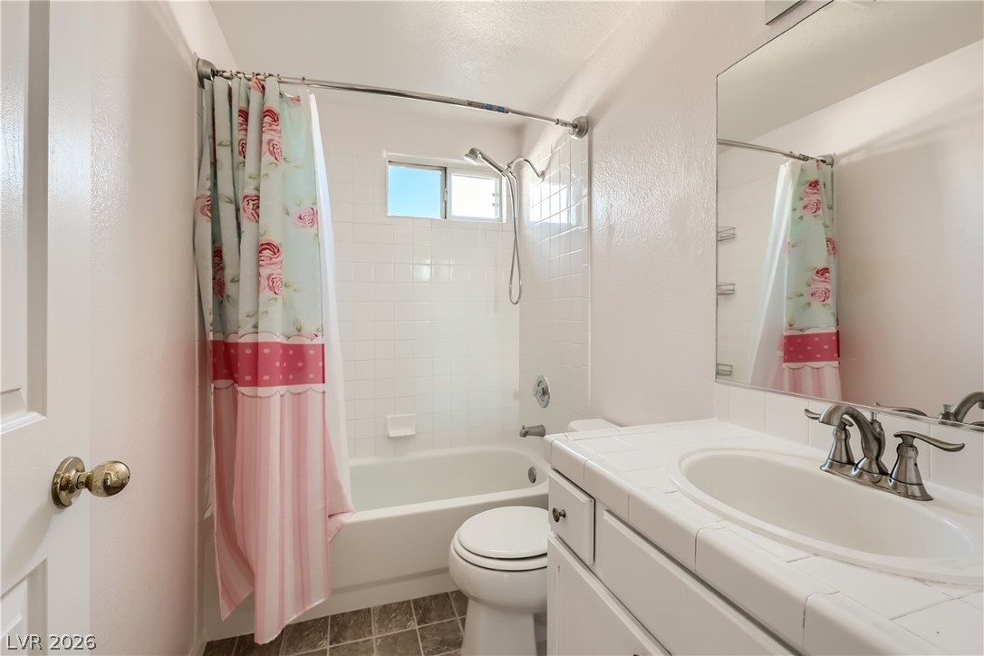 520 Arrowhead Trail 1424 Henderson NV 89015
