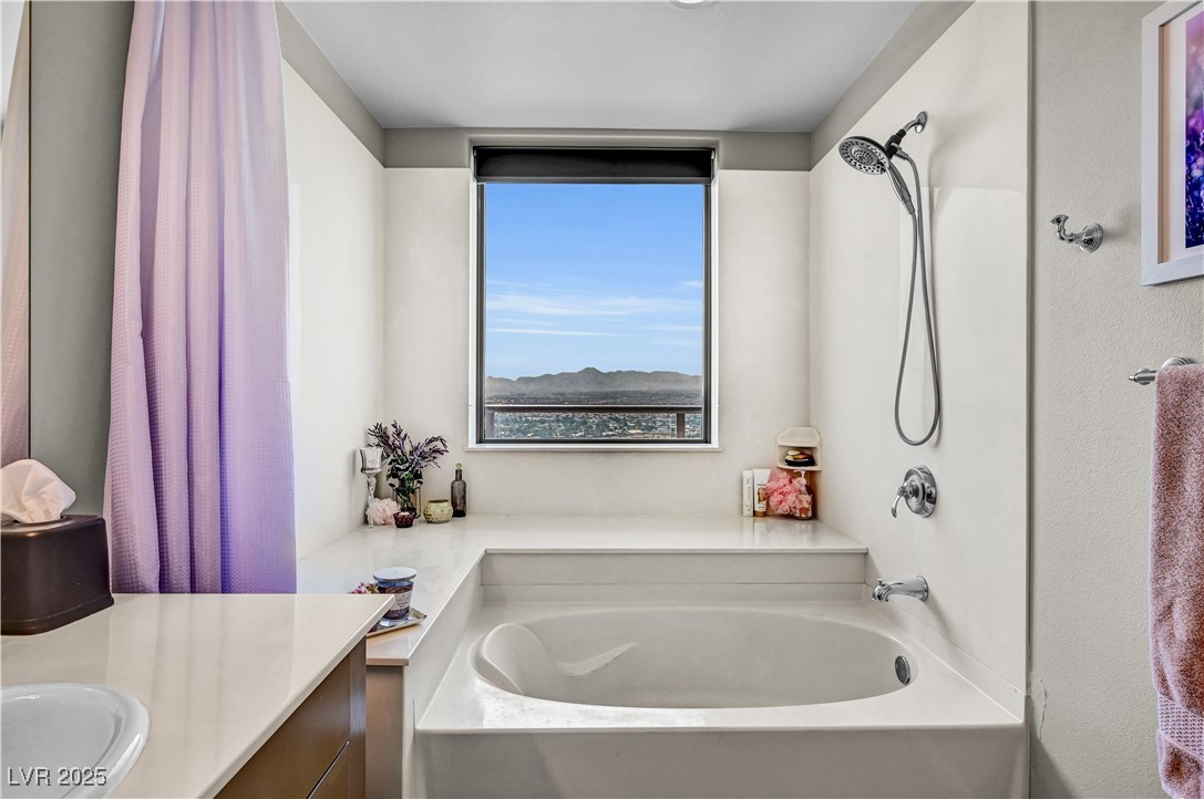 8255 Las Vegas Boulevard 1715 Las Vegas NV 89123