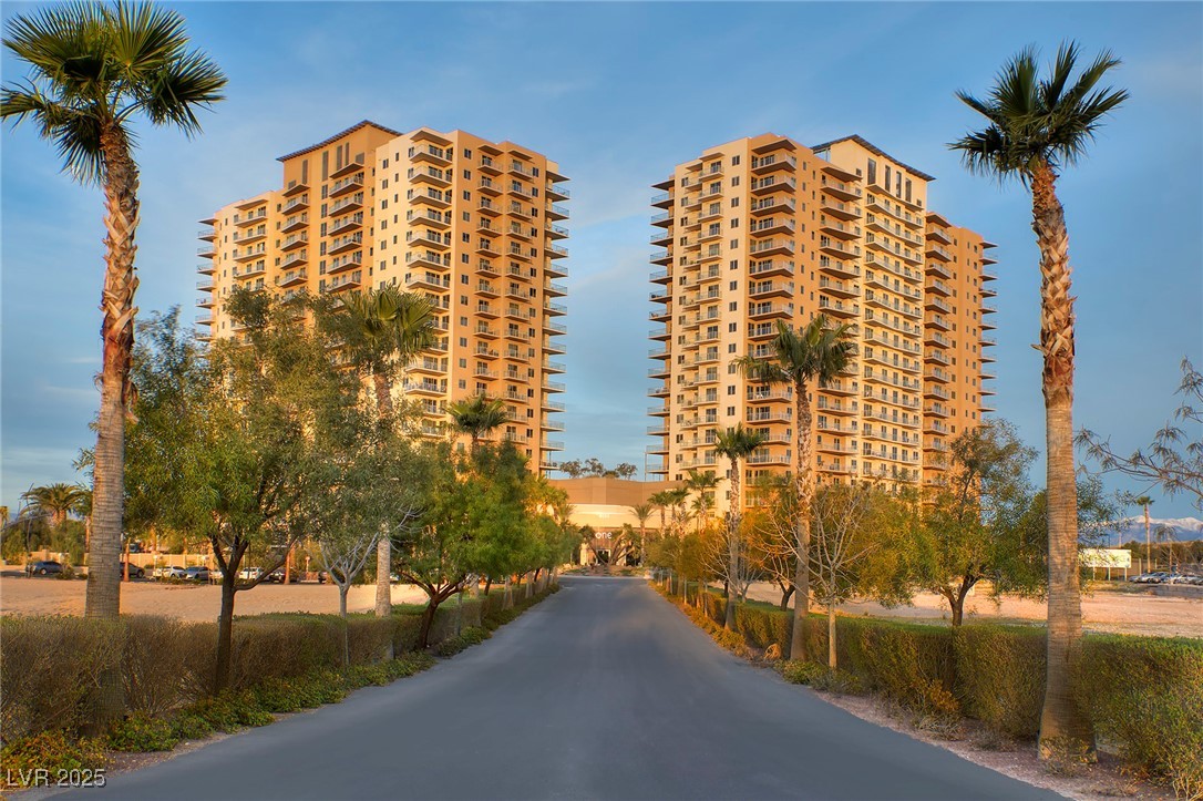 8255 Las Vegas Boulevard 1715 Las Vegas NV 89123