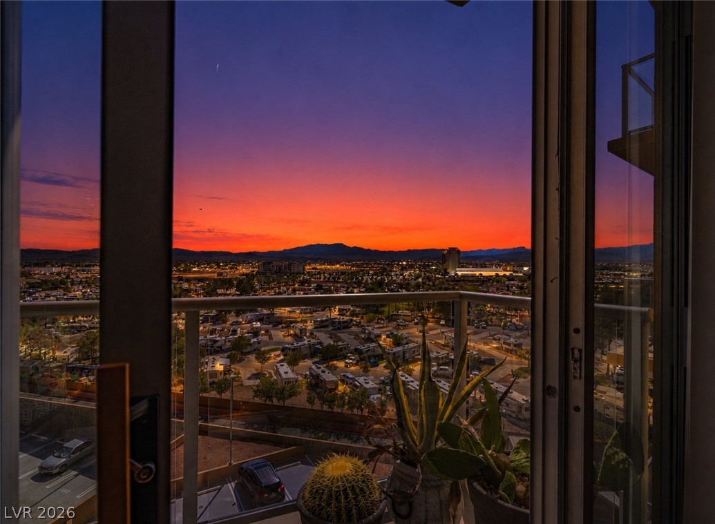 8255 Las Vegas Boulevard 906 Las Vegas NV 89123