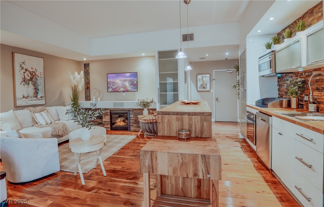 3111 Bel Air Drive 202 Las Vegas NV 89109