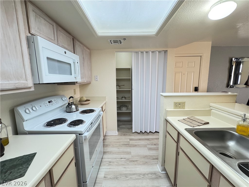 3550 Bay Sands Drive 3053 Laughlin NV 89029