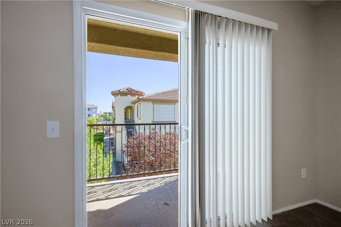 50 Aura De Blanco Street 10203 Henderson NV 89074